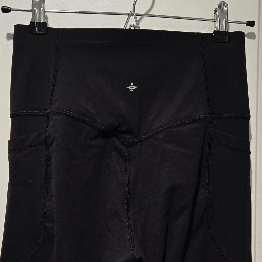NWT- Halara Black UltraSculpt High-Waisted 7/8 Pocket Legging Women's Size Small - Picture 9 of 13